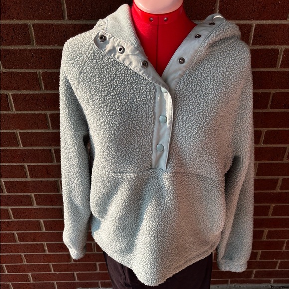 Woman’s Small SO Light Blue Sherpa Pullover - Picture 1 of 5